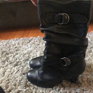 Cute Calf high boots with buckles